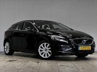 Occasion Volvo V40 Momentum 150 PK (110 kW) 2015 Zwart (metallic) Hatchback
