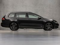 tweedehands VW Golf VII Variant 1.0 TSI Sportline Automaat (NAVIGATIE, CAMERA, CLIMATE, PARKEERSENSOREN, SPORTSTOELEN, LM VELGEN, DAKRAILS, NIEUWE APK, NIEUWSTAAT)