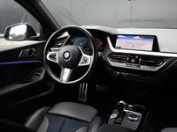 Occasion BMW 118 Executive 136 PK (100 kW) 2022 Grijs Hatchback