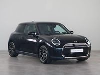 Nieuw Mini Cooper SE Favoured 160 kW (218 PK) 2025 Zwart Hatchback