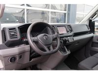 tweedehands VW Crafter 30 2.0 TDI L3H2 AUT/ NAVI/ CRUISE/ AIRCO/ TREKHAAK