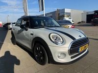 Occasion Mini Cooper Business 136 PK (100 kW) 2018 Zilver (metallic) Hatchback