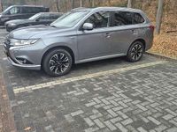 Occasion Mitsubishi Outlander P-HEV Instyle 121 PK (88 kW) 2015 Zilver SUV