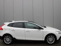 Occasion Volvo V40 154 PK (113 kW) 2019 Wit Hatchback