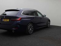 Occasion BMW 320e Sport Line 204 PK (150 kW) 2023 Blauw (metallic) Stationwagen