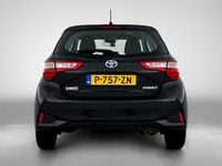 Occasion Toyota Yaris Hybrid Active 101 PK (74 kW) 2019 Grijs Hatchback