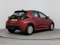 Occasion Toyota Yaris Hybrid Active 116 PK (85 kW) 2023 Rood Hatchback