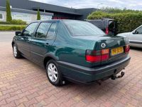 Occasion VW Vento 75 PK (55 kW) 1996 Groen Sedan