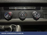 tweedehands VW Crafter 2.0TDI 140pk L5H3 (oude L4H2) Euro6 Airco | Camera | 2x zijdeur Apple Carplay, Bijrijdersbank