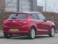 Occasion Suzuki Swift 83 PK (61 kW) 2022 Rood (parellak) Hatchback