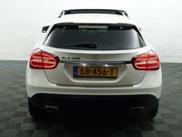 tweedehands Mercedes GLA200 AMG Night Edition Aut- Panodak, Xenon Led, Dynamic Select, Camera, Sport Interieur, Stoelverwarming