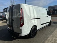 tweedehands Ford 300 TRANSIT CUSTOM2.0 TDCI L2H1 Limited 170PK Aut 20inch| Treeplanken| Navi| Sport