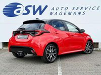 Occasion Toyota Yaris Hybrid Executive 116 PK (85 kW) 2020 Rood Hatchback