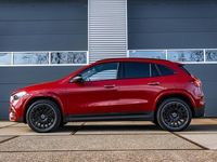 tweedehands Mercedes GLA250 e AMG Line |new model | adaptieve cruise | sfeer verlichting |