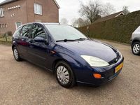 Occasion Ford Focus Trend 101 PK (74 kW) 2000 Blauw Hatchback