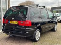 tweedehands VW Sharan 1.8 Turbo Sportline 7Pers - Clima - Cruise - Trekhaak