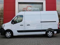 tweedehands Renault Master T35 2.3 dCi 180pk L2H2 Energy Work Edition 3 ZITS | LINKER ZIJSCHUIFDEUR | TREKHAAK | NAVIGATIE | ACHTERUITRIJ CAMERA | AIRCO | CRUISE CONTROL | MISTLAMPEN VOOR | DODEHOEKDETECTIE |