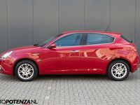 tweedehands Alfa Romeo Giulietta 1.4 Turbo 120PK Leder PDC DAB radio