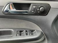 tweedehands VW Touran 1.4 TSI Business Cruise& Climate control, Trekhaak, Nieuwe Distributie, enz.