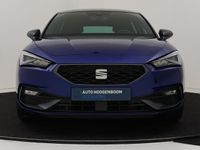 tweedehands Seat Leon 1.5 eTSI FR | Stoelverwarming | Panoramadak | Achteruitrijcamera | Parkeerassistent | Navigatie | Keyless | Draadloze telefoonlader |