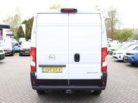 tweedehands Opel Movano 2.2D 120 L2H2 3.0t 120pk | Navigatie via Apple Carplay | Trekhaak | Camera | Blind Spot Assist | Verzwaarde vering | Uit Voorraad Leverbaar | Financial Lease mogelijk