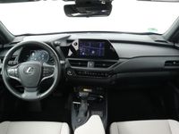 tweedehands Lexus UX 250h F Sport Design | Leer | Stoelverwarming | Apple CarPlay / Android Auto |