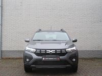 Occasion Dacia Sandero Expression 91 PK (66 kW) 2025 Grijs Hatchback