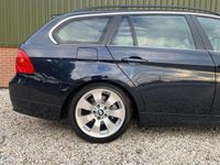 tweedehands BMW 325 325 Touring i High Executive