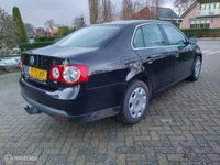 tweedehands VW Jetta 1.6 FSI trekhaak airco.