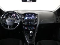 tweedehands Ford Focus 1.0 ST-Line 140 PK !! Clima - Cruise - Navi - Bluetooth - Lichtmetaal.