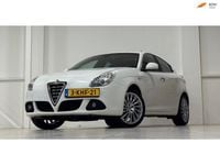 Occasion Alfa Romeo Giulietta Distinctive 116 PK (85 kW) 2012 Wit (metallic) Hatchback