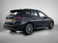 Occasion BMW 220 Active Tourer Comfort Edition 175 PK (128 kW) 2022 Zwart MPV