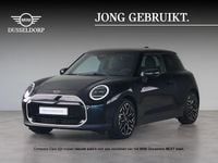 Nieuw Mini Cooper SE Favoured 160 kW (218 PK) 2025 Zwart Hatchback