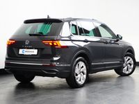 tweedehands VW Tiguan 1.5 TSI 150PK DSG-7 Life + | TREKHAAK | NAVI BY APP | ALCANTARA | CAMERA