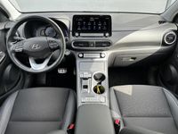 tweedehands Hyundai Kona EV Comfort Smart 64 kWh / Trekhaak / Keyless / Clima / Navigatie / Apple carplay&Android auto /