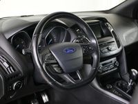 tweedehands Ford Focus 1.0 ST-Line 140 PK !! Clima - Cruise - Navi - Bluetooth - Lichtmetaal.