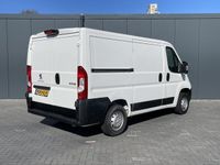 tweedehands Peugeot Boxer 2.2 BlueHDi 120 PK / L1H1 / ORIG. NL / AIRCO / CRUISE / NAVI / CAMERA / 3-ZITS