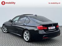 tweedehands BMW 320 320 i High Executive M Sport Automaat | Schuif/Kant