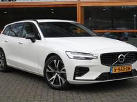 tweedehands Volvo V60 T6 Hybride AWD R-Design | Stuurverwarming | On-Call | Camera | Harman/Kardon | Trekhaak 2000kg |