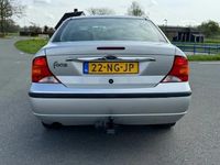 tweedehands Ford Focus 1.6-16V Ghia