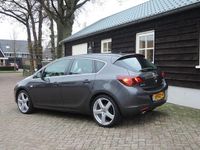 Occasion Opel Astra Cosmo 140 PK (102 kW) 2010 Grijs Hatchback