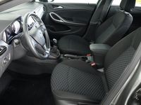 tweedehands Opel Astra Sports Tourer 1.2 Edition / Navi / Airco / Cruisec