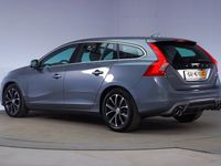 tweedehands Volvo V60 T4 R-design 190Pk Aut [ Stoelverwarming Nav + camera ]