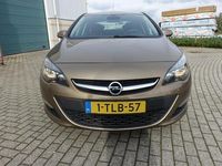 tweedehands Opel Astra 1.4 Turbo -AUTOMAAT - Design color Edition -- lm v