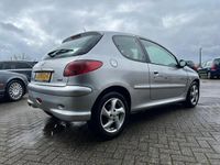 tweedehands Peugeot 206 1.4-16V Quiksilver AIRCO/ALU/ELEKPACK