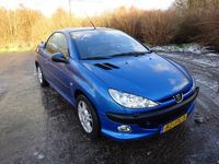 Occasion Peugeot 206 CC 109 PK (80 kW) 2003 Blauw Cabriolet