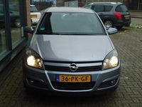 Occasion Opel Astra Enjoy 105 PK (77 kW) 2004 Grijs (metallic) Hatchback