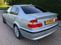 tweedehands BMW 318 3-SERIE i Special Edition LEER/NAVI/ZWARTHEMEL/PSENSOR/RIJDTGOED/