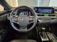 Occasion Lexus ES300H Business Edition 178 PK (130 kW) 2022 Zwart Sedan