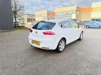 Occasion Seat Leon 105 PK (77 kW) 2010 Wit MPV